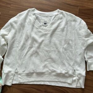American Eagle Outfitters White V-Neck Sweater